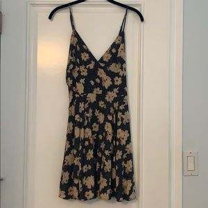 Women’s dress
